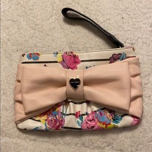 NWOT betsey Johnson floral wristlet!